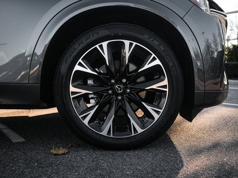 Certified 2025 MAZDA CX-90 3.3 Turbo S w/ Premium Package image 13