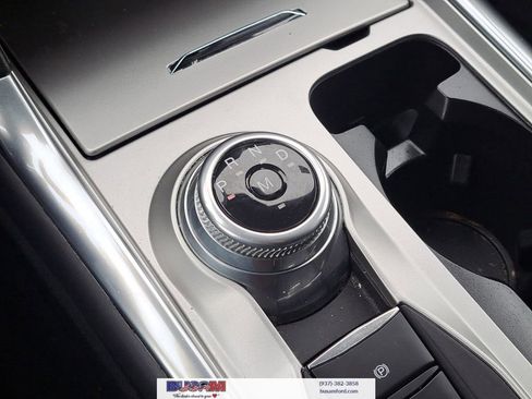 Used 2020 Ford Explorer XLT w/ Equipment Group 202A image 24