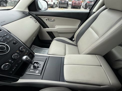 Used 2010 MAZDA CX-9 Touring image 26