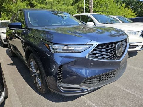 Certified 2025 Acura MDX FWD w/ Technology Package image 5