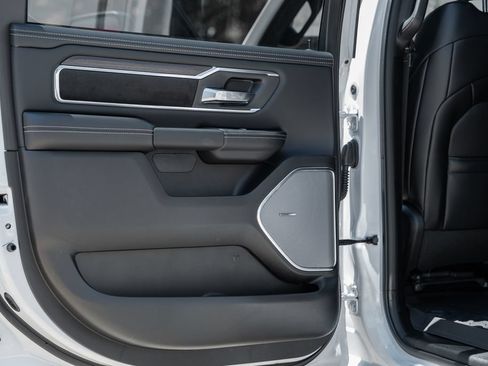 New 2026 RAM 1500 Laramie AWD/4WD image 44
