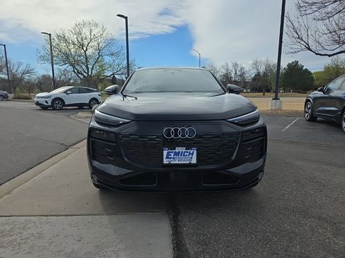 Used 2025 Audi Q6 e-tron Premium Plus w/ Premium Plus image 8