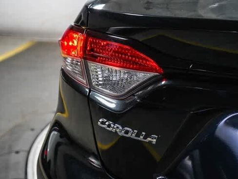 Certified 2020 Toyota Corolla LE w/ Carpet Mat Package (TMS) image 13