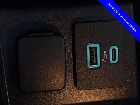 Used 2020 Ford Explorer XLT w/ Equipment Group 202A image 17