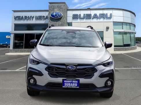 Used 2024 Subaru Crosstrek 2.5i Limited w/ Crosstrek Mirror Package AWD/4WD image 2