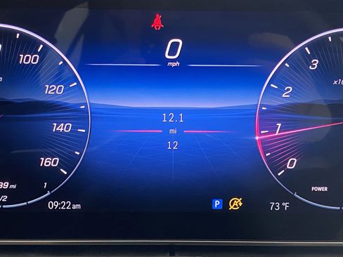 Used 2025 Mercedes-Benz C 300 4MATIC Sedan image 20