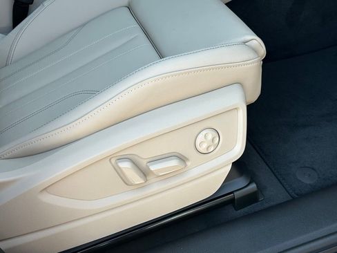 Used 2025 Audi Q5 2.0T Premium Plus w/ Premium Plus Package image 46