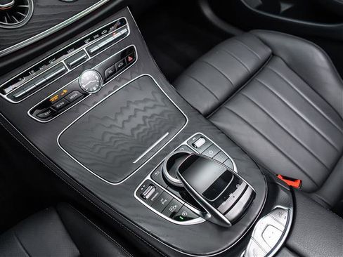Used 2020 Mercedes-Benz E 450 Cabriolet image 34