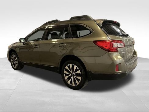 Used 2015 Subaru Outback 2.5i Limited w/ Popular Package #4 image 3