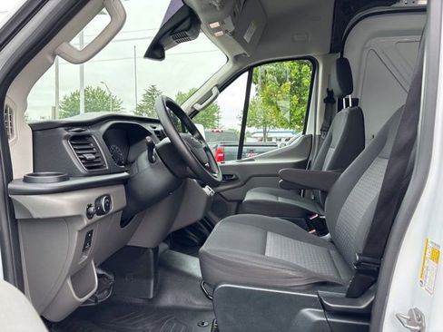 Used 2023 Ford E-Transit Medium Roof RWD image 9