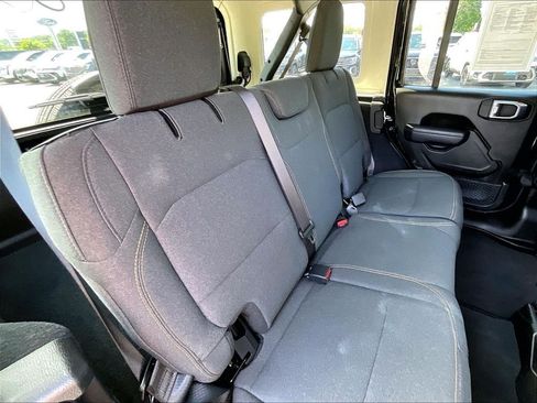 Used 2024 Jeep Wrangler Unlimited Sport AWD/4WD image 15