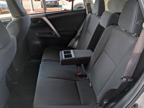 Used 2016 Toyota RAV4 LE AWD/4WD image 23