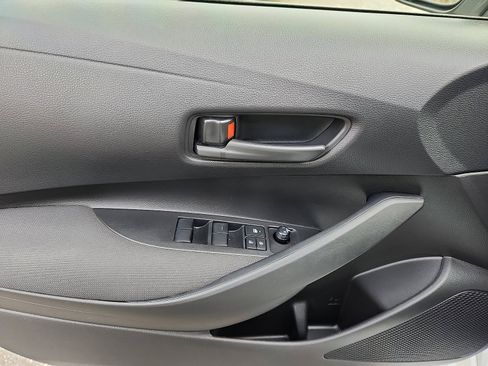 Certified 2025 Toyota Corolla LE image 13