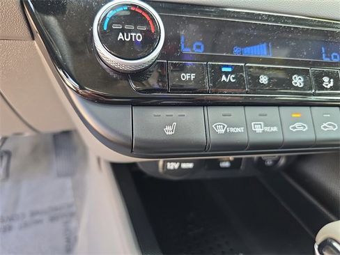 Used 2023 Hyundai Elantra SEL w/ Convenience Package image 19