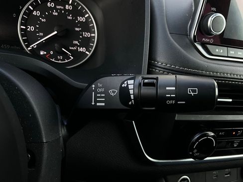 Used 2023 Nissan Rogue S image 36