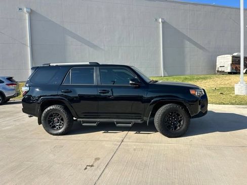 Used 2024 Toyota 4Runner SR5 Premium RWD image 2
