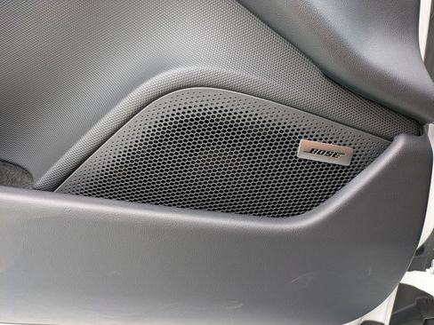 Certified 2025 Porsche Taycan AWD/4WD image 14