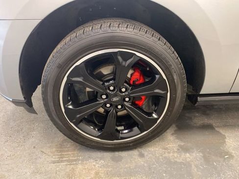 Used 2022 Ford Expedition Limited image 31