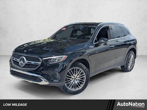 Certified 2026 Mercedes-Benz GLC 300 image 1