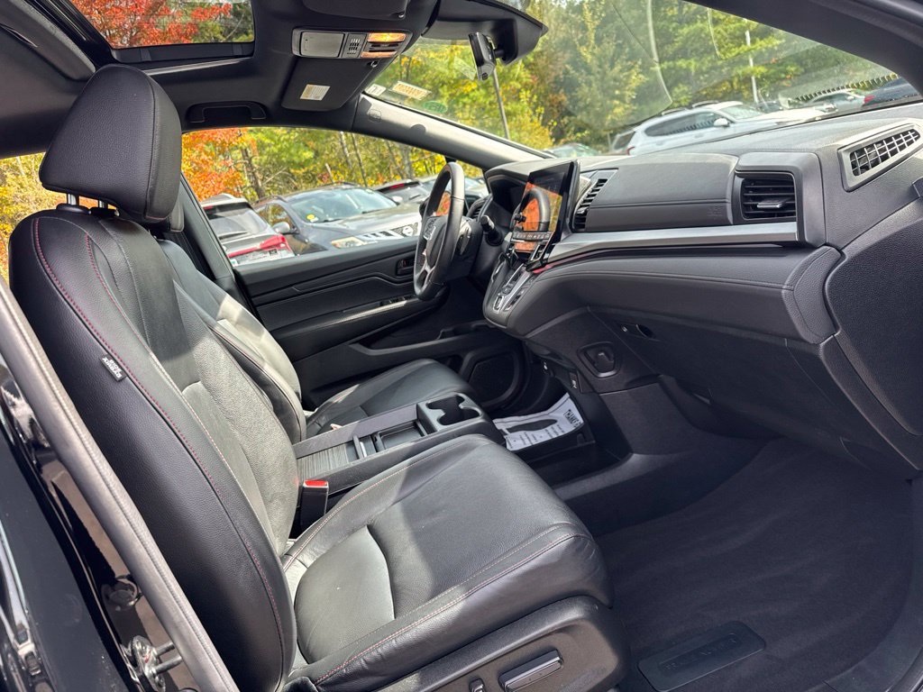Used 2024 Honda Odyssey Sport image 29