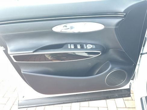 Used 2025 Genesis GV70 2.5T image 18