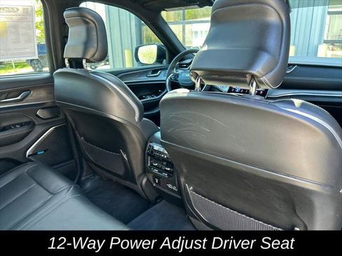 Certified 2023 Jeep Grand Cherokee Overland w/ Luxury Tech Group IV AWD/4WD image 36