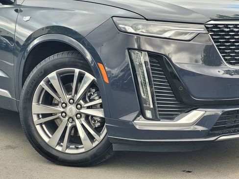 Certified 2024 Cadillac XT6 Premium Luxury AWD/4WD image 9