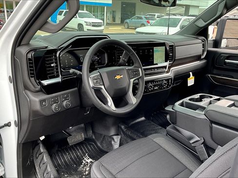 New 2026 Chevrolet Silverado 3500 LT w/ Convenience Package AWD/4WD image 6