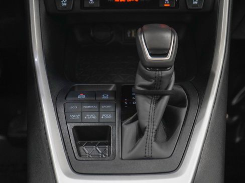 Used 2025 Toyota RAV4 XLE Premium w/ Weather Package AWD/4WD image 20