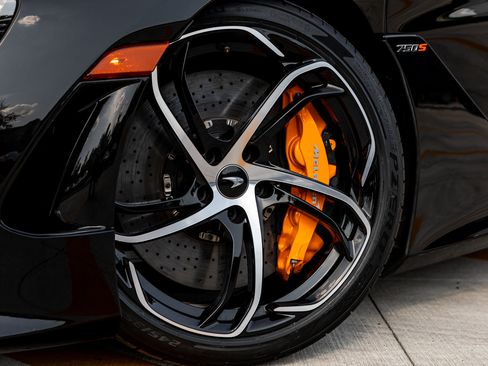 Used 2024 McLaren 750S image 37