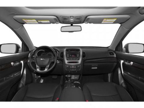 Used 2015 Kia Sorento LX image 10