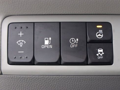 Used 2016 Kia Soul EV FWD image 10