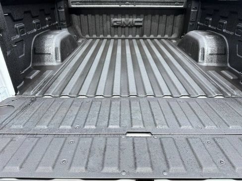 New 2026 GMC Sierra 1500 AT4 w/ AT4 Premium Package AWD/4WD image 13