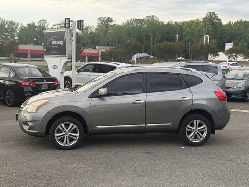 Used 2012 Nissan Rogue SV AWD/4WD image 1
