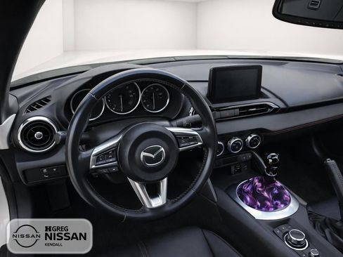 Used 2018 MAZDA MX-5 Miata Grand Touring RWD image 8