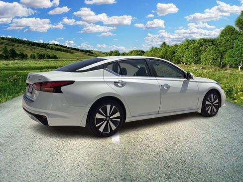 Used 2021 Nissan Altima 2.5 SV image 6