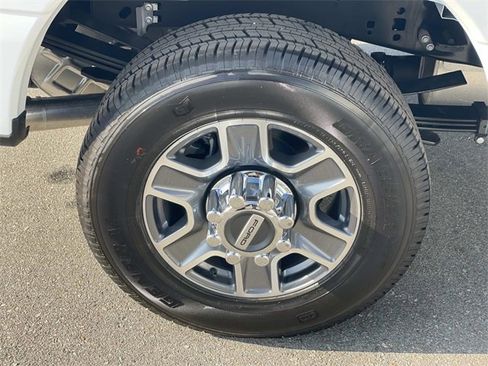 New 2026 Ford F350 Lariat image 32