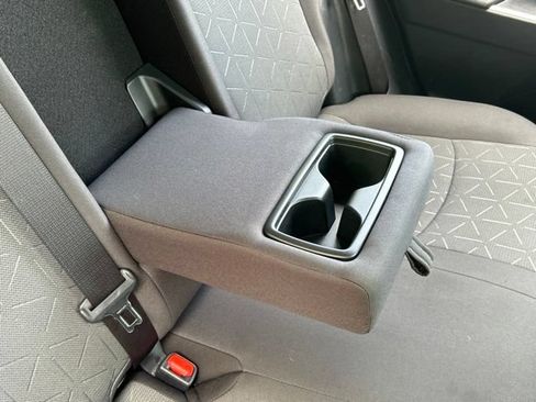 Certified 2022 Toyota RAV4 XLE w/ Convenience Package AWD/4WD image 41