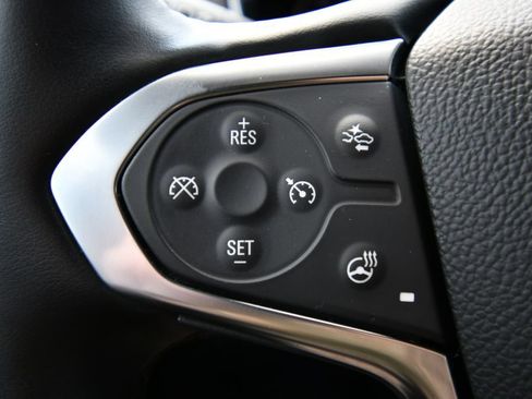 Used 2023 Chevrolet Traverse Premier AWD/4WD image 24