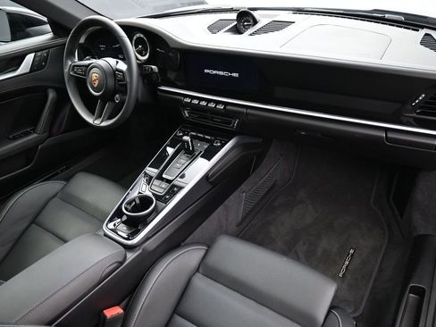 Certified 2024 Porsche 911 Carrera RWD image 29