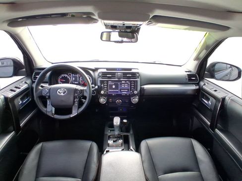 Used 2021 Toyota 4Runner TRD Off-Road Premium w/ Moonroof Package AWD/4WD image 12