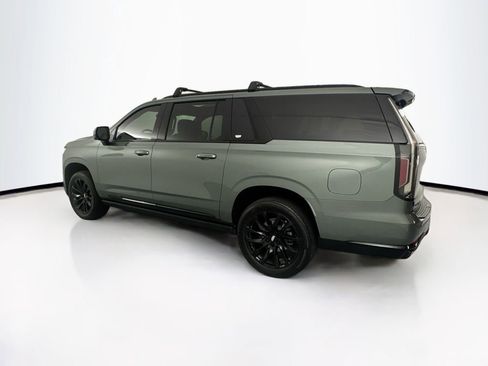 Used 2024 Cadillac Escalade ESV Sport Platinum w/ LPO, ONYX Package AWD/4WD image 7