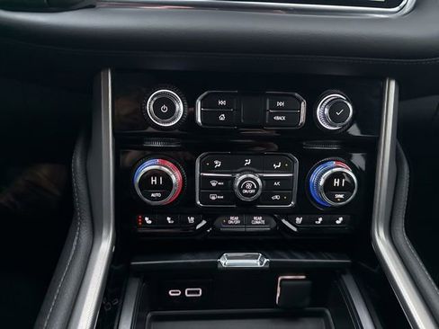 Used 2022 GMC Yukon Denali image 10