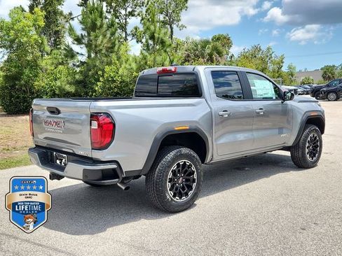 New 2026 GMC Canyon AT4 AWD/4WD image 4