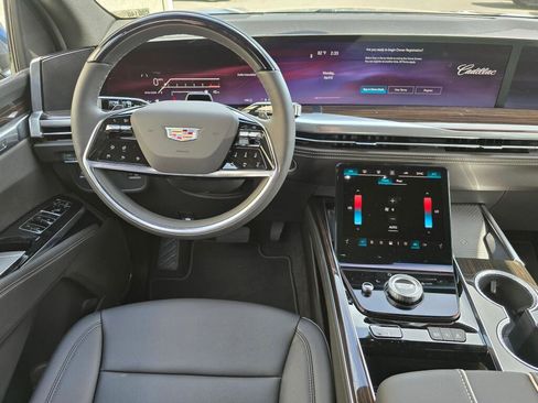New 2026 Cadillac Escalade 4WD image 27
