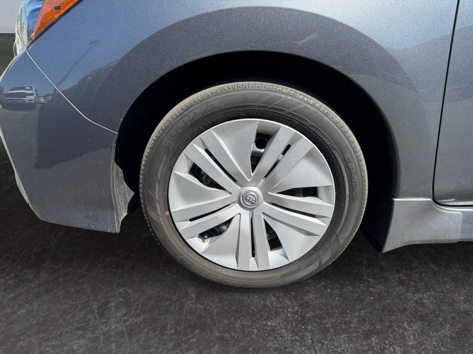 Used 2025 Nissan Leaf S FWD image 14