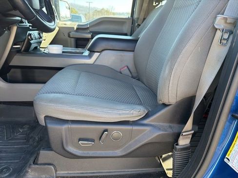 Used 2017 Ford F150 XLT w/ Equipment Group 302A Luxury image 18