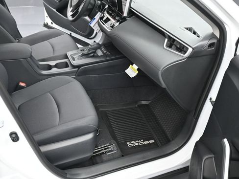 New 2026 Toyota Corolla Cross LE image 11