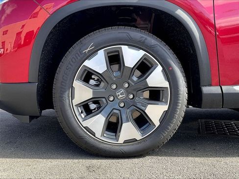 New 2026 Honda Pilot Touring image 8