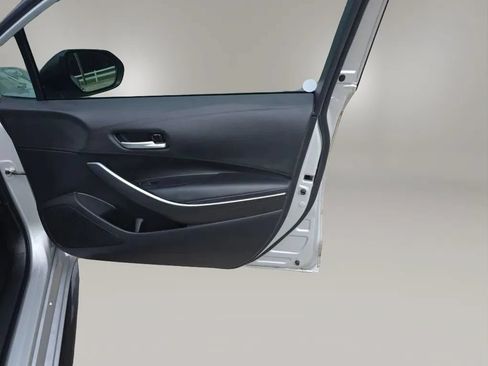 Used 2020 Toyota Corolla SE FWD image 41